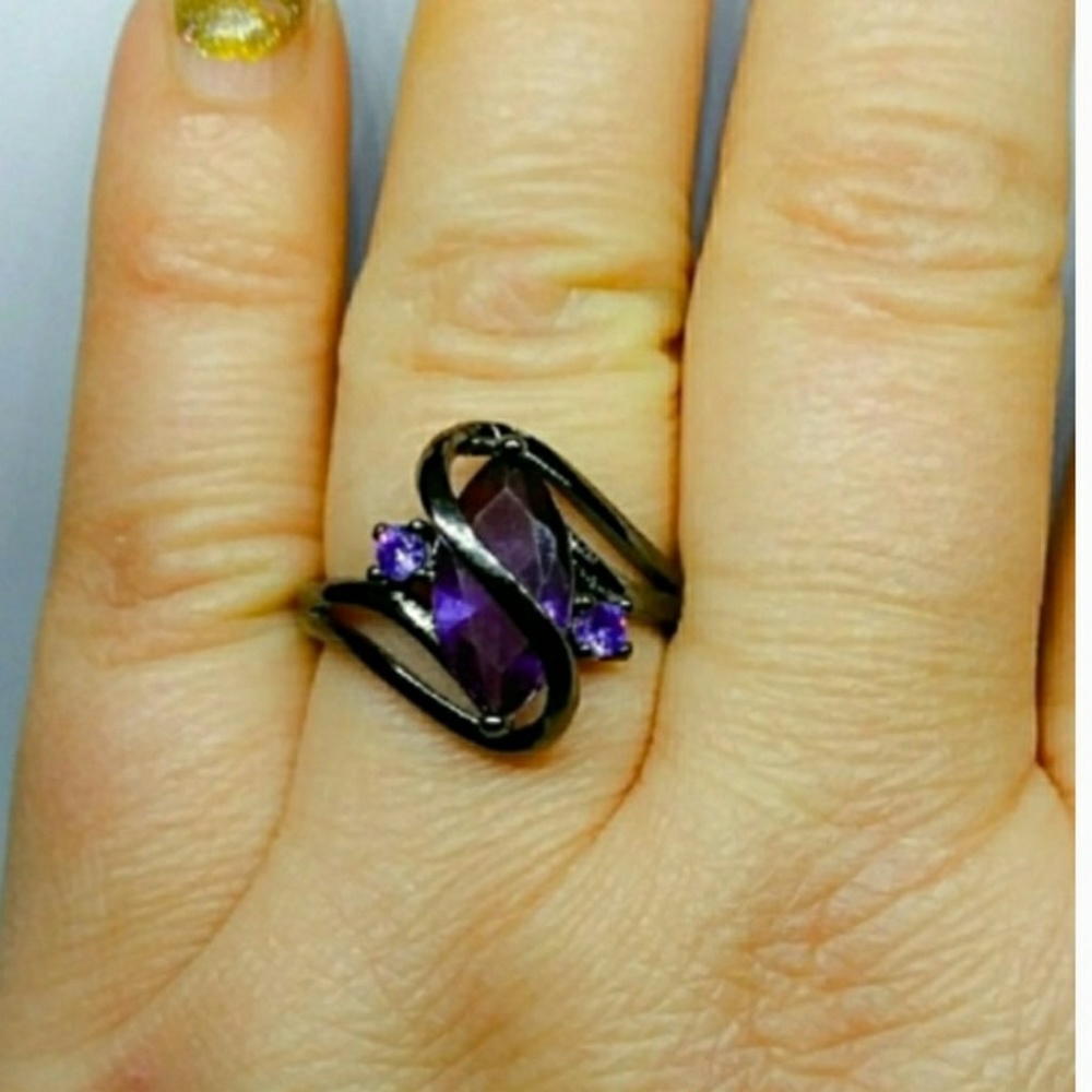 🎀18k Black Gold Amethyst Ring - Picture 10 of 12